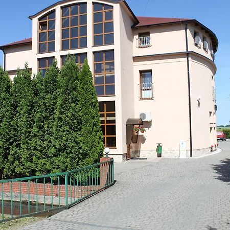 Hotel Oaza Prudnik Exteriér fotografie