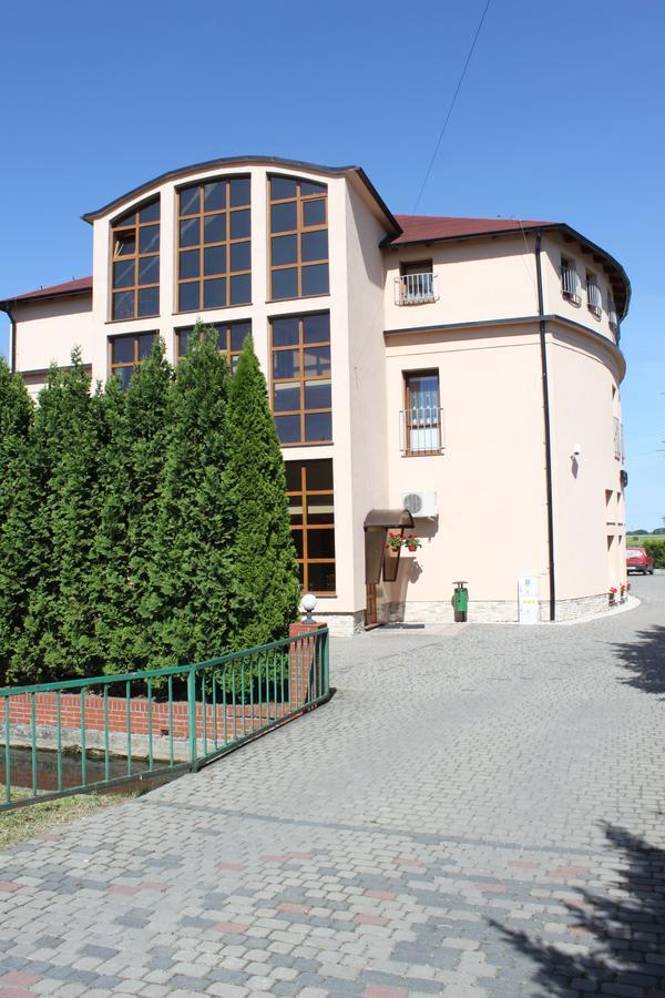 Hotel Oaza Prudnik Exteriér fotografie